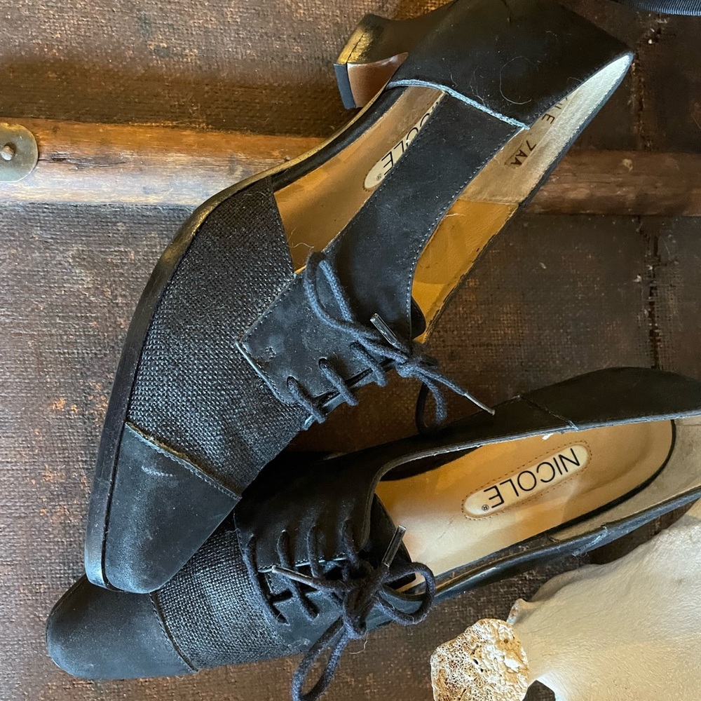 Vintage , black heels by Nicole. Made in Brazil .